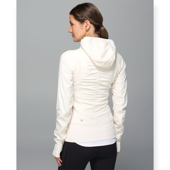 Lululemon In Flux Jacket SIZE 8 Cream Off White Luon Swift Lightweight Thumbhole - Picture 2 of 12